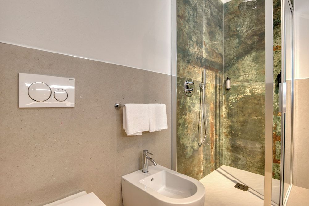 Le Torri Suites Classic Twin Room, Courtyard View 8