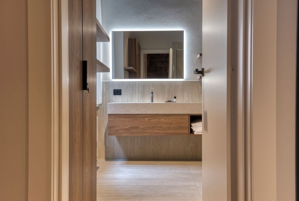 Le Torri Suites Superior Room 12