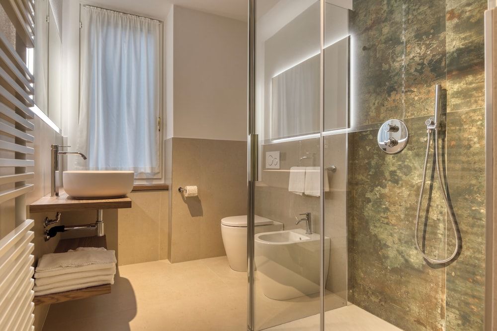 Le Torri Suites Classic Twin Room, Courtyard View 10