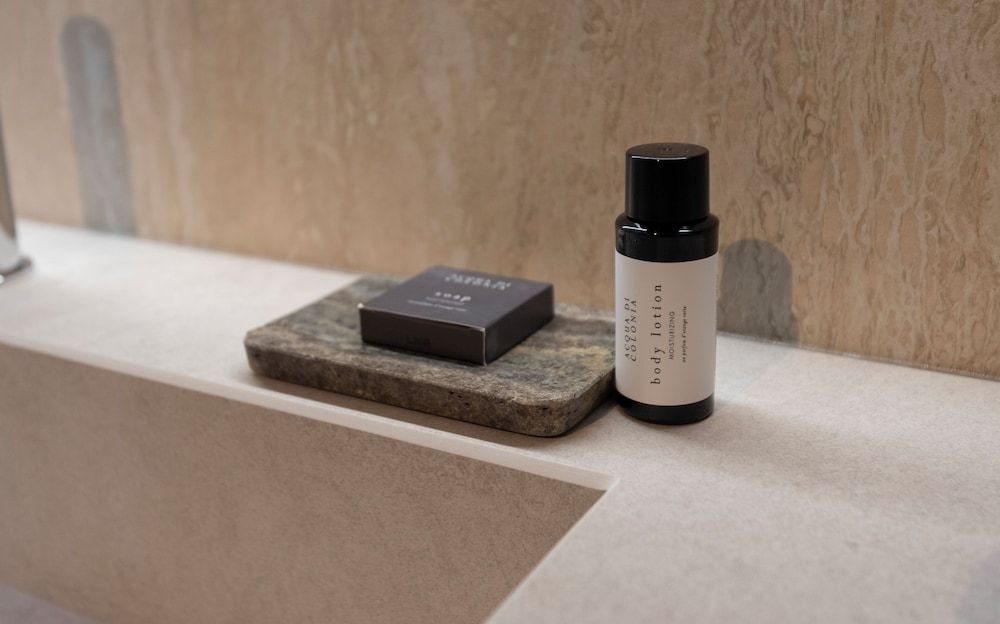 Le Torri Suites Superior Room 17