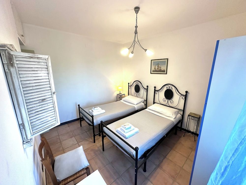 Il Ciliegio Family Quadruple Room, Hill View 7