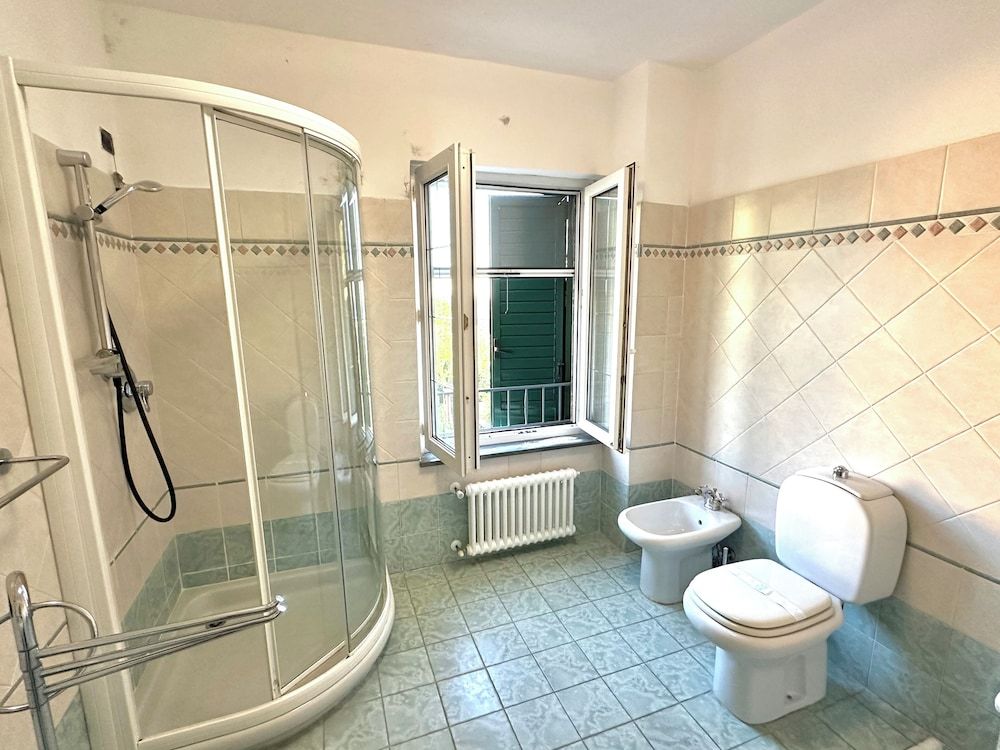 Il Ciliegio Family Quadruple Room, Hill View 8