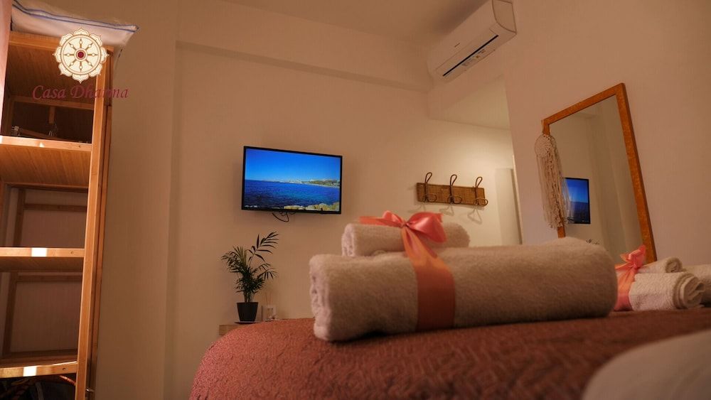 Casa Dharma Guest House Deluxe Double or Twin Room, City View 4