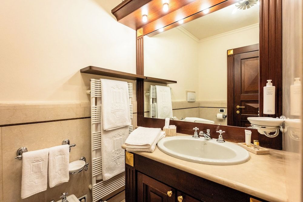 Palazzo Porta Picta Standard Double or Twin Room 25