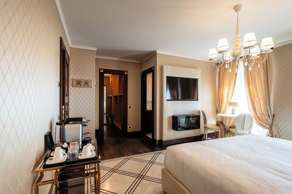 Palazzo Porta Picta Superior Room 6