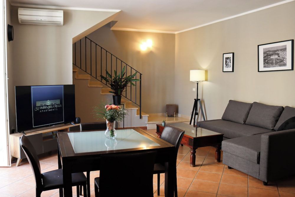 All'Ombra Della Reggia Apartment, Balcony 18