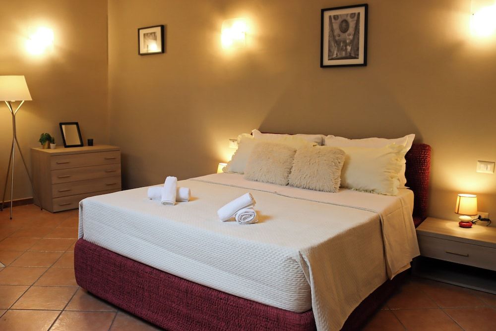 All'Ombra Della Reggia Apartment, Balcony 4