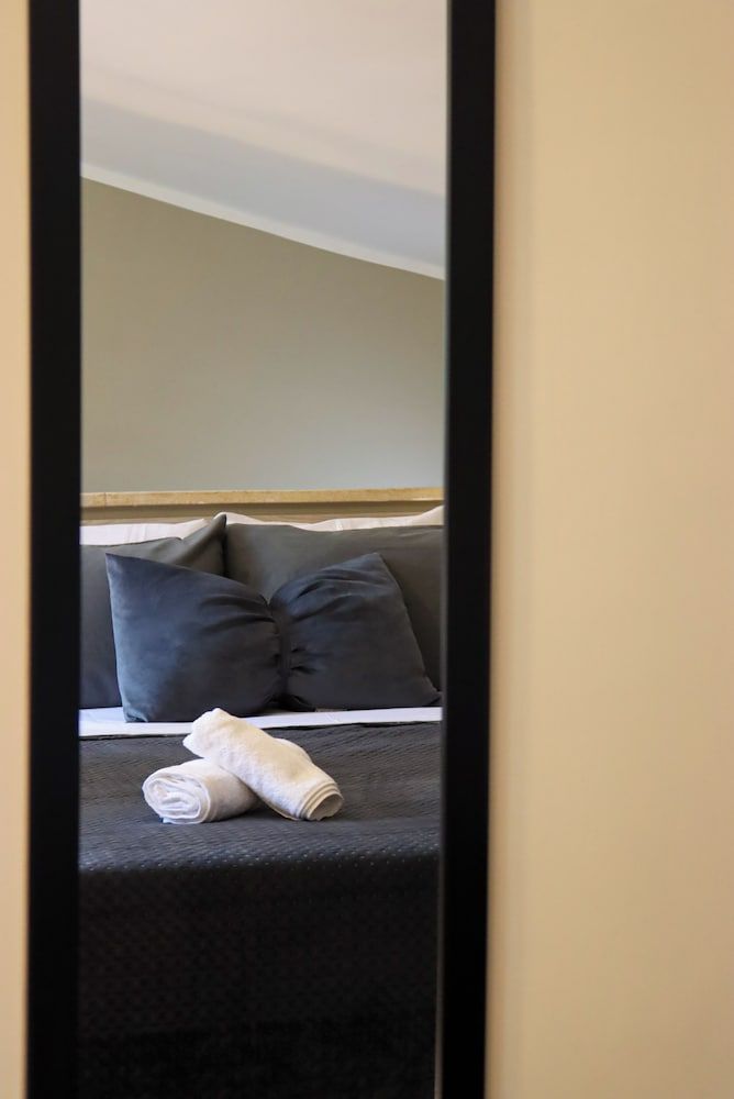 All'Ombra Della Reggia Apartment, 2 Bedrooms 3