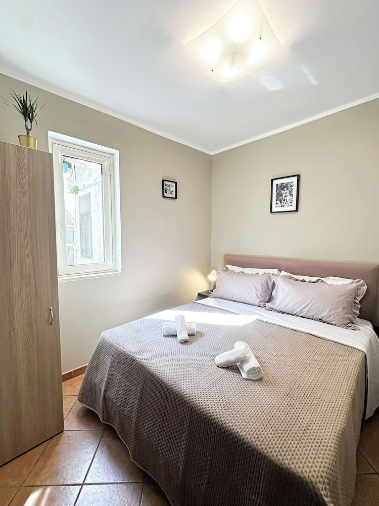 All'Ombra Della Reggia Apartment, 2 Bedrooms 5