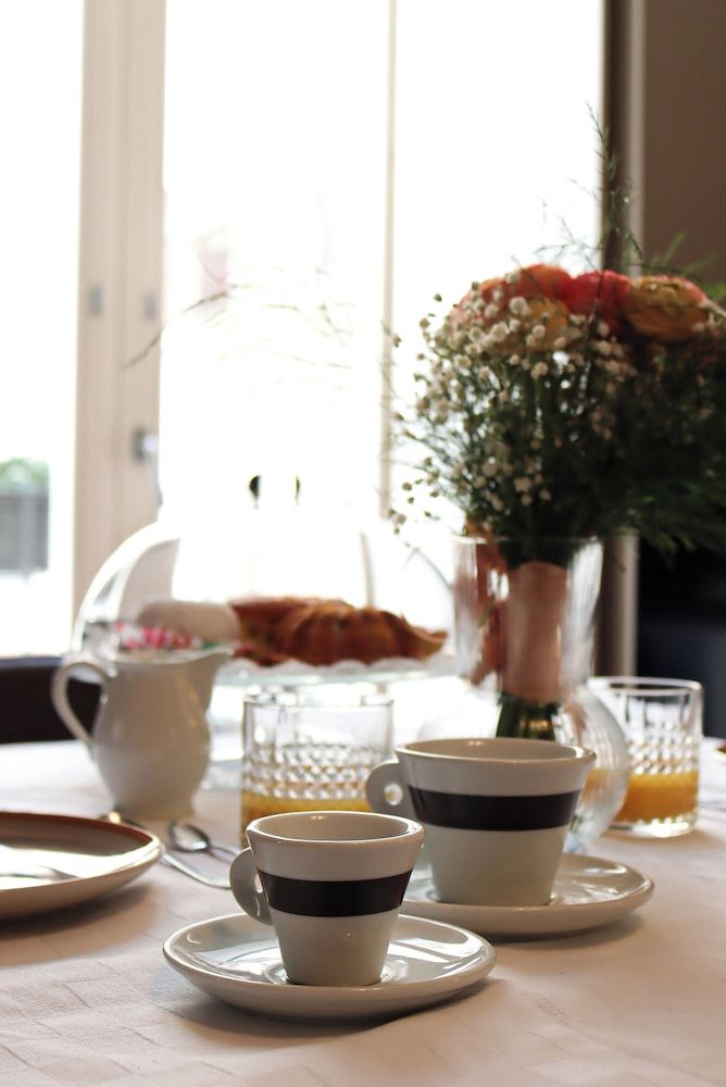 All'Ombra Della Reggia Apartment, Balcony 13