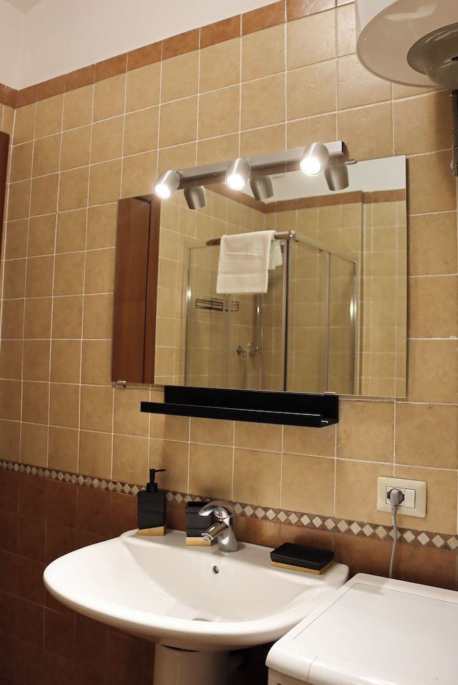 All'Ombra Della Reggia Apartment, Balcony 26