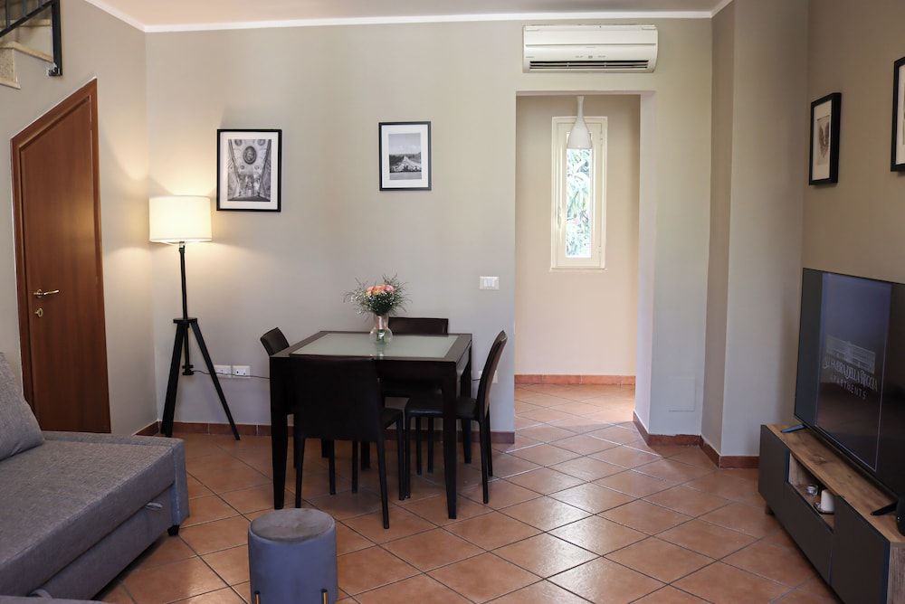 All'Ombra Della Reggia Apartment, 2 Bedrooms 19