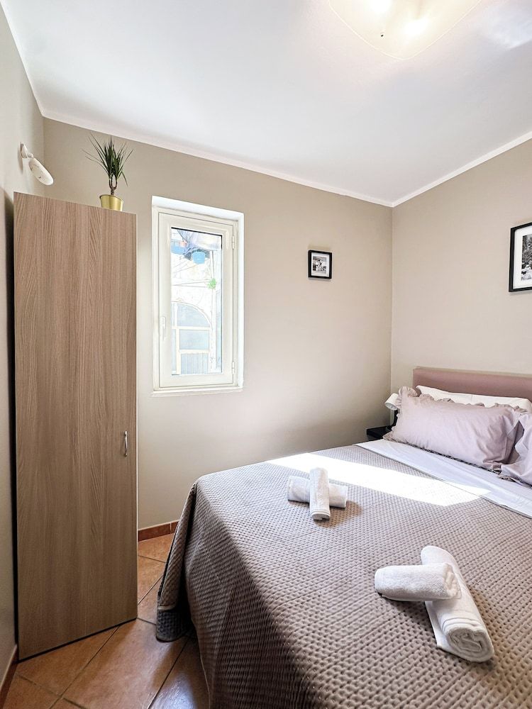 All'Ombra Della Reggia Apartment, 2 Bedrooms 2