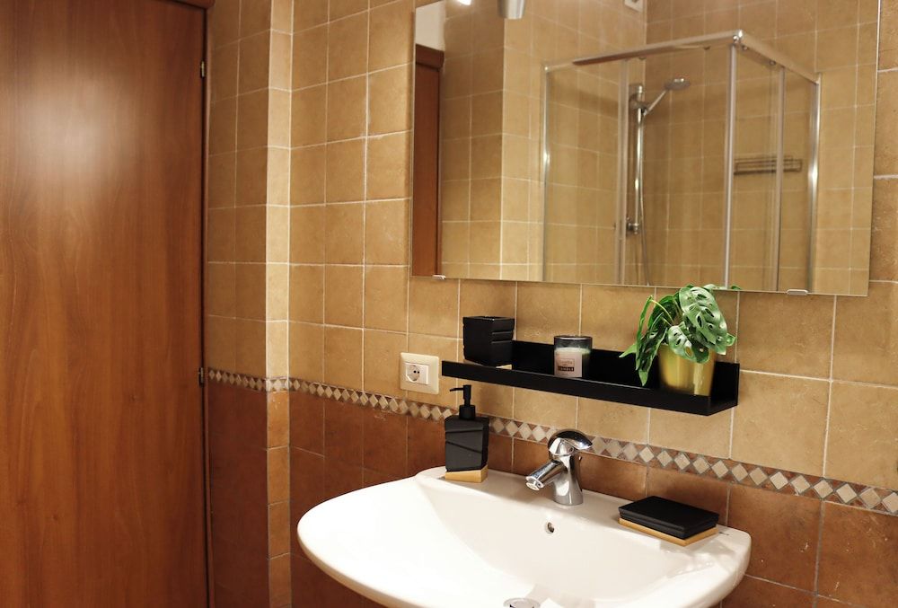 All'Ombra Della Reggia Apartment, Balcony 28