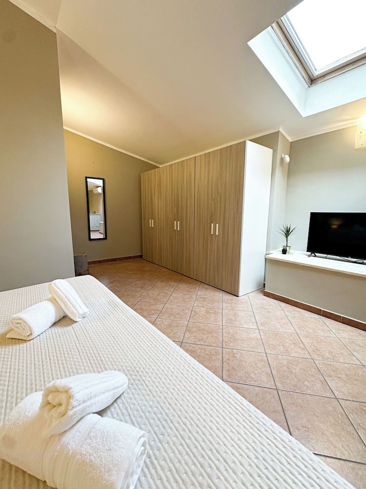 All'Ombra Della Reggia Apartment, Balcony 6