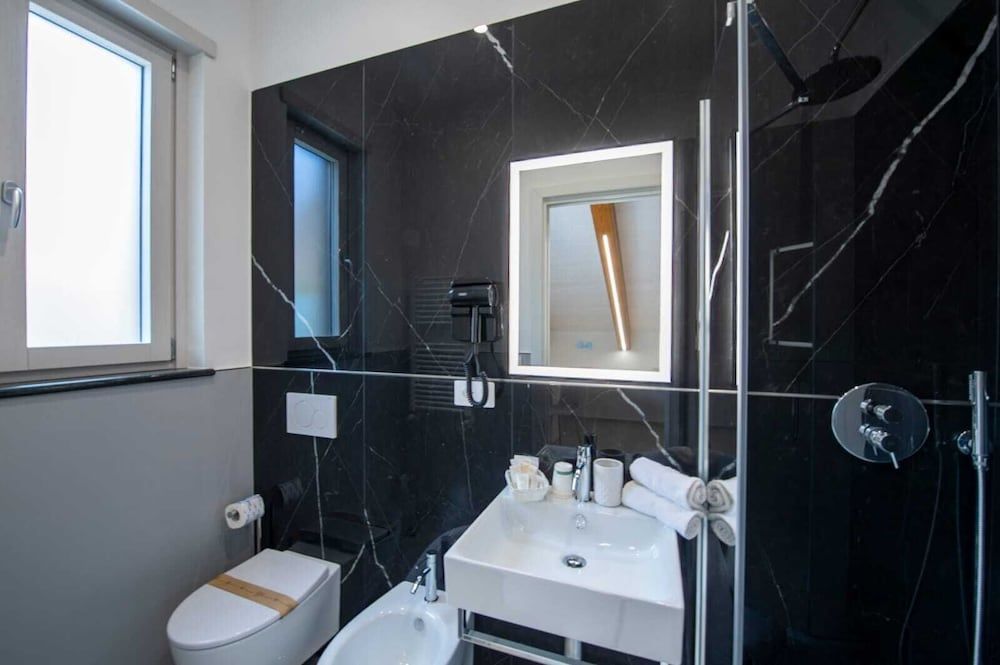 Rossy Palace Amalfi Coast Suites Suite 5 con balcone 6