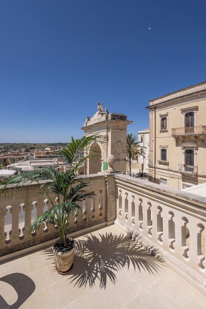 Noto Boutique Hotel Junior Suite, City View 29