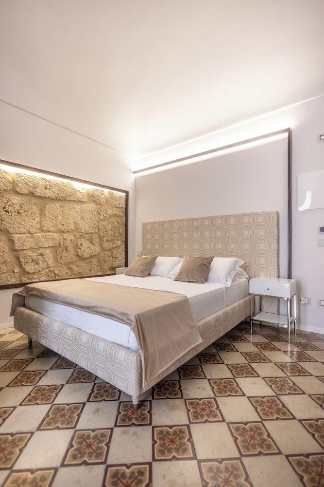 Noto Boutique Hotel Classic Room, Bathtub 9