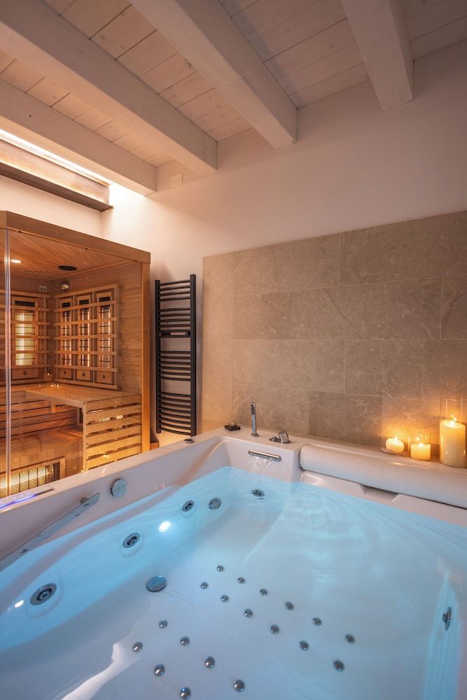 Noto Boutique Hotel Executive Suite, City View 16