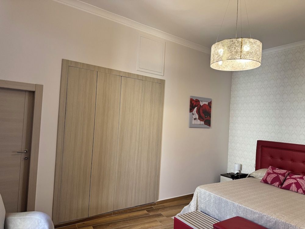 Cavour Luxury Rooms Catanzaro Deluxe Double or Twin Room, 1 Bedroom 12