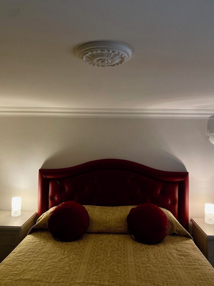 Cavour Luxury Rooms Catanzaro Deluxe Studio Suite 3