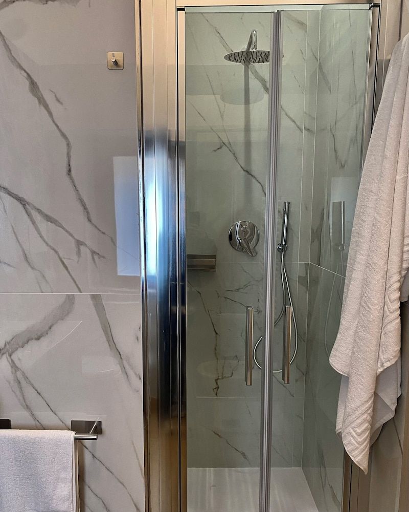 Cavour Luxury Rooms Catanzaro Deluxe Double or Twin Room, 1 Bedroom 17