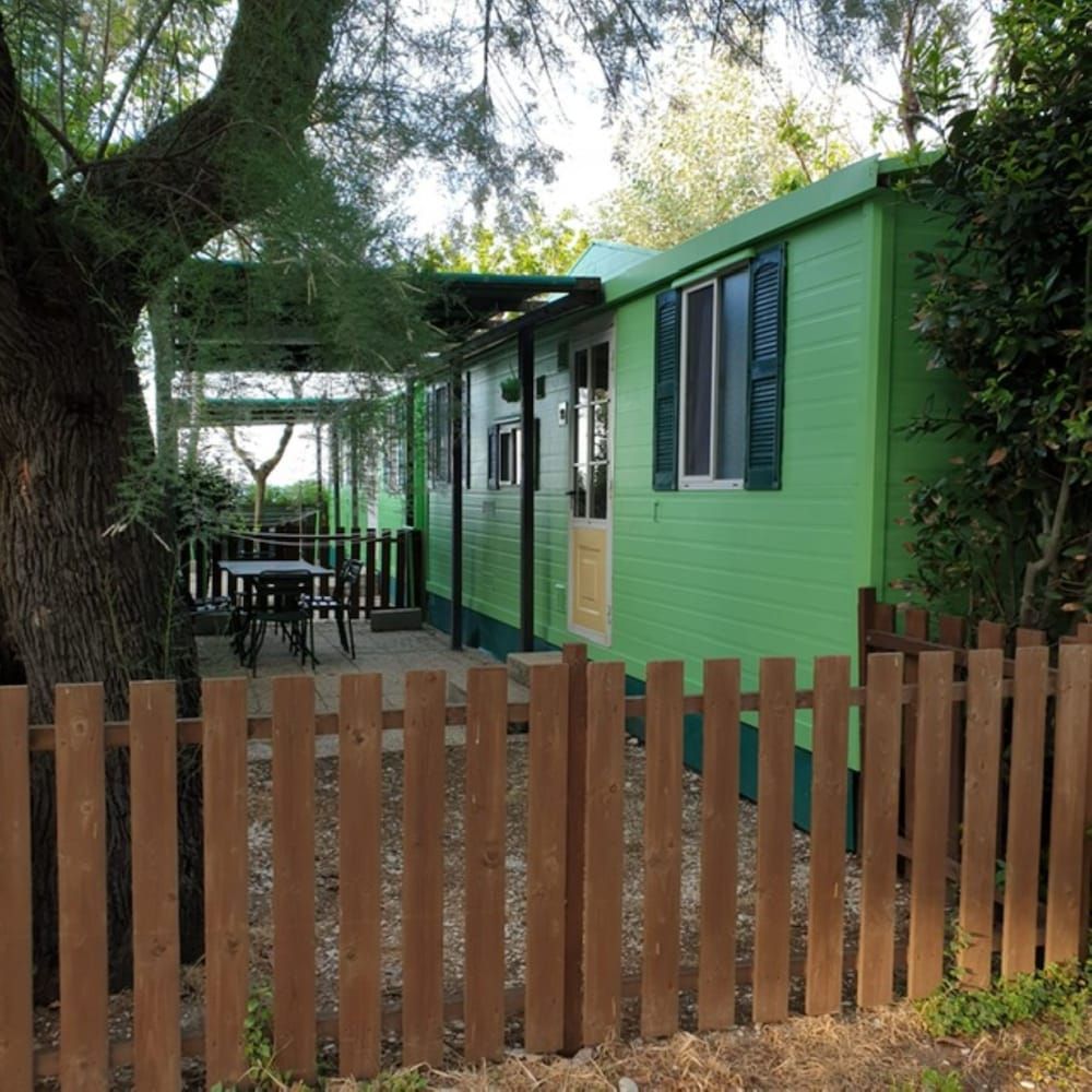 Standard Mobile Home, 2 Bedrooms