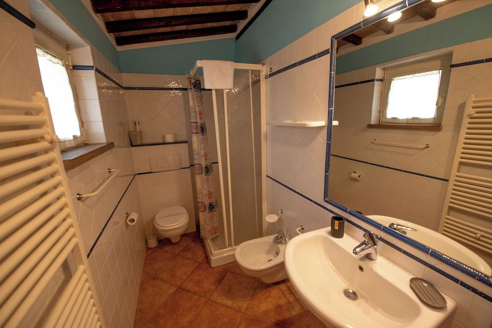 Agriturismo Le Giuncaine Double or Twin Room, Garden View 8