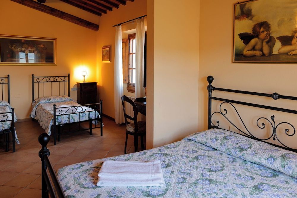 Classic Quadruple Room, Hill View