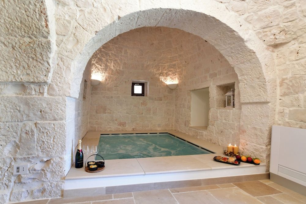 Lamarossa Trulli & Suites