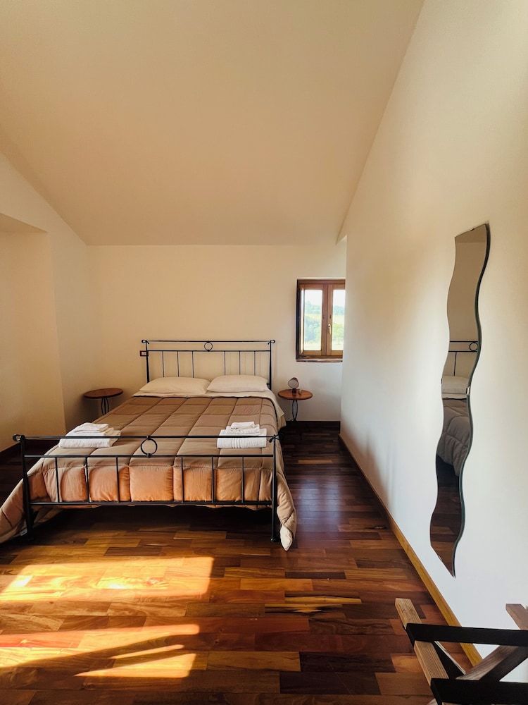 Vulcano Monticchio Classic Double Room, Hill View