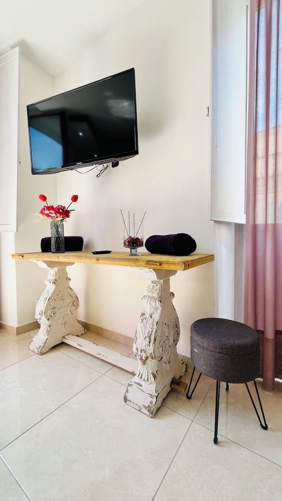 La Meridiana - Centro Storico Pizzo Deluxe Double Room, Balcony, City View 3