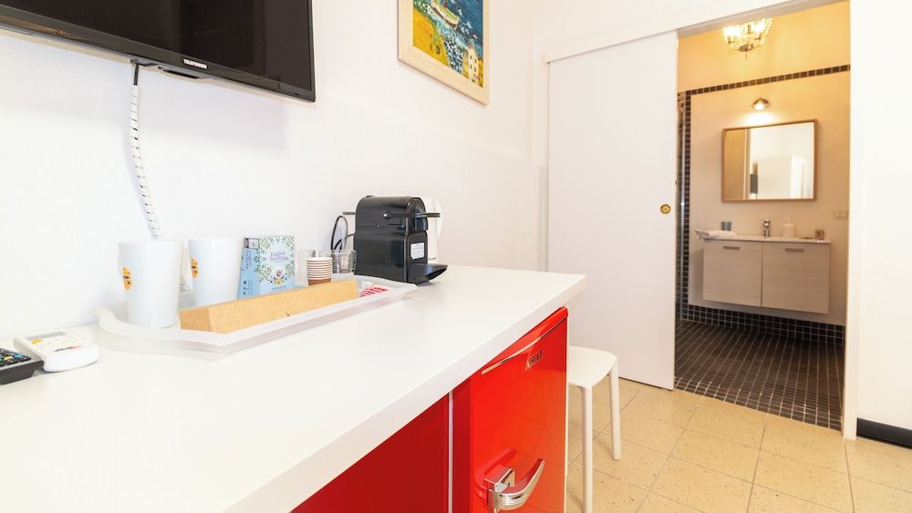 Juighissa Leonora Affittacamere Deluxe Room, Courtyard View 7