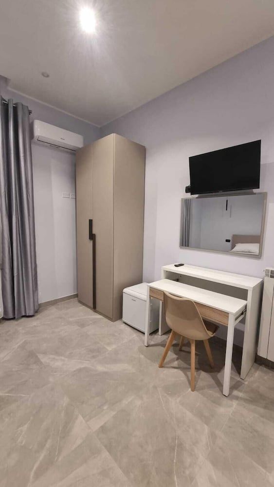 B&B Le Maioliche Deluxe Double Room, Courtyard View 3