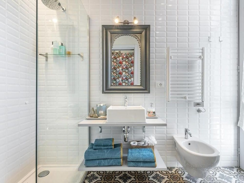 GUESTHOUSE 73 Comfort Double Room, Balcony, City View 9