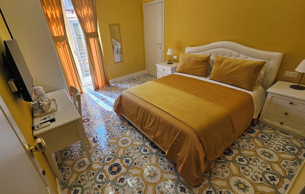 Deluxe Double Room, City View