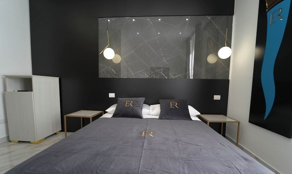 ELITE ROOMS NAPOLI