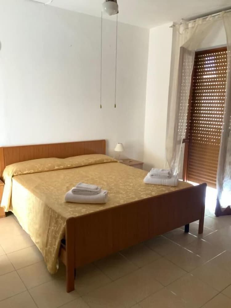 La Scogliera Mare & Relax Classic Triple Room 4