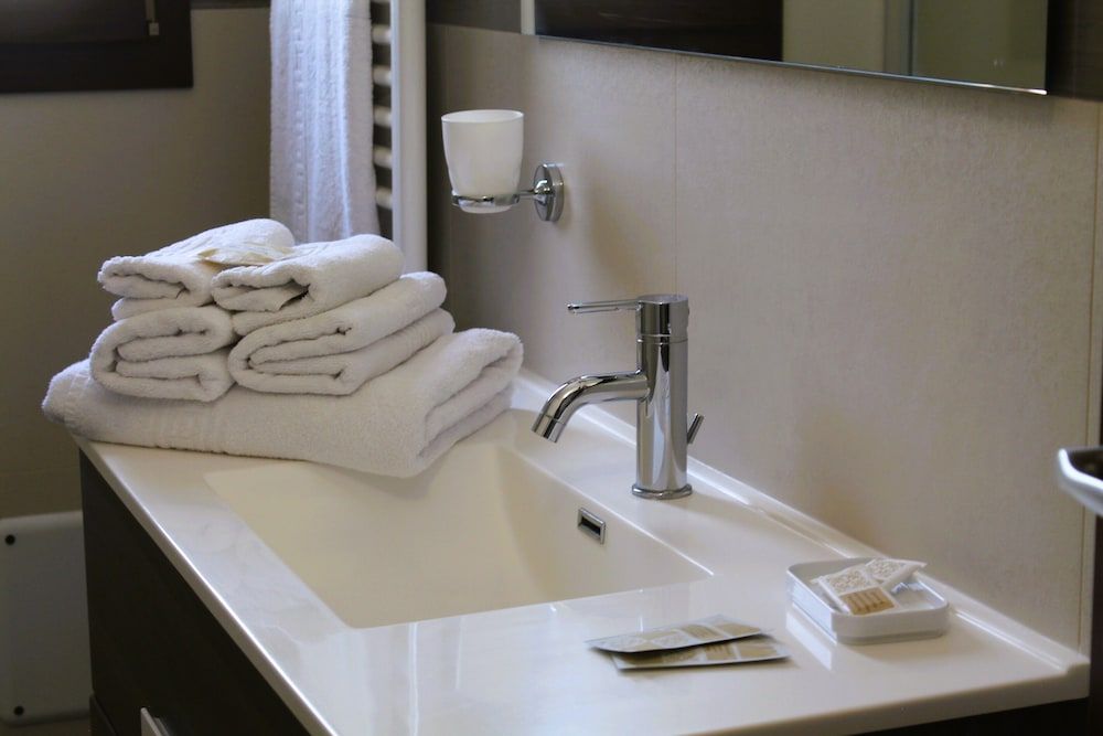 Tenuta Petra Chiara -Apulian Country B&B Classic Quadruple Room, Patio, Garden View 6