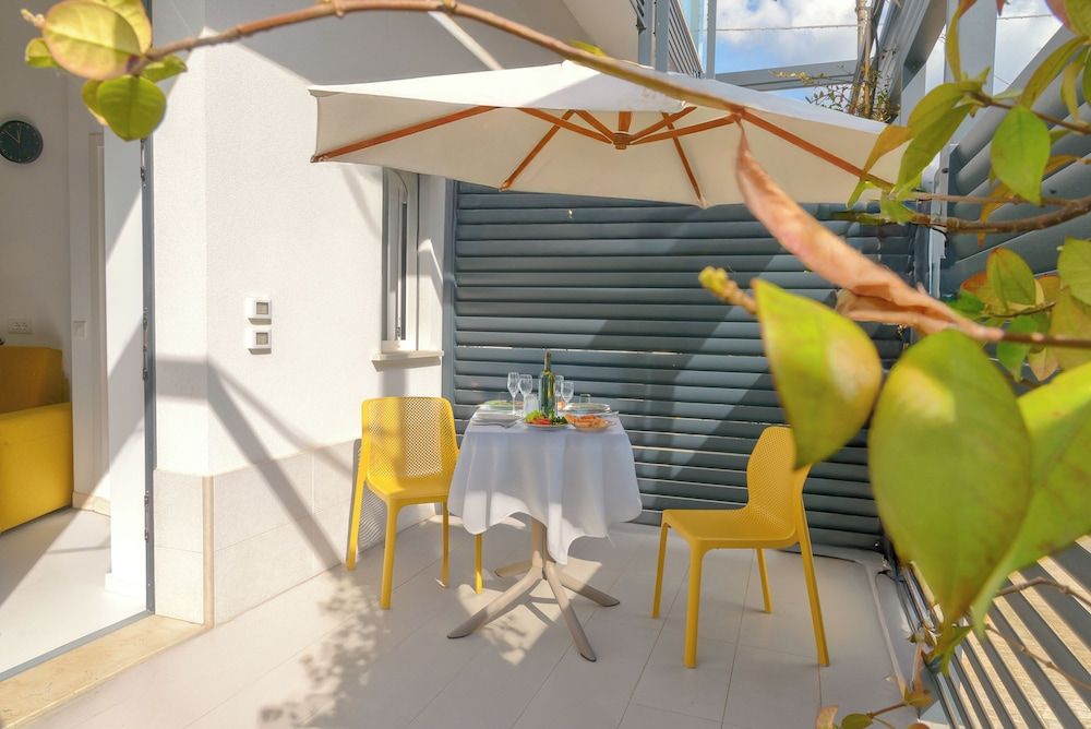 Life70014 Life70014 - Street