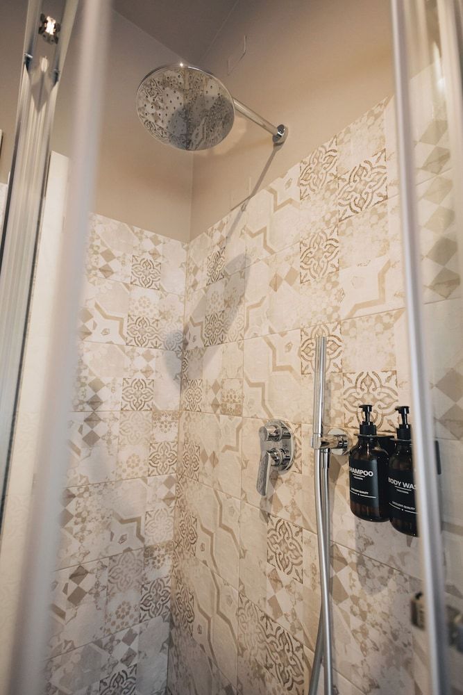 Presentosa Double or Twin Room, Non Smoking, Private Bathroom 2