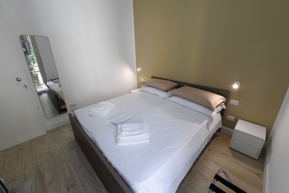 Scilla SeaFront Rooms Classic Double Room 2