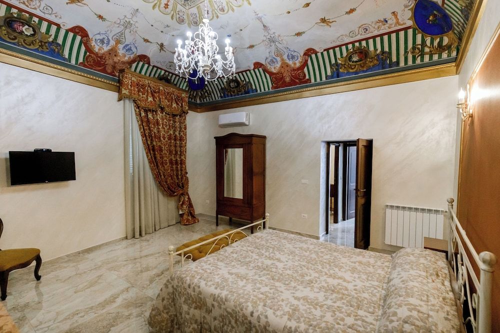 Residenza Carlandi Tivoli Suite, 2 Bedrooms, City View 10