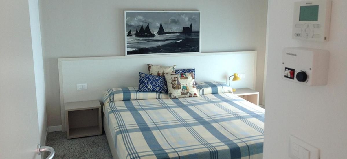 Apartment  with Side Sea View