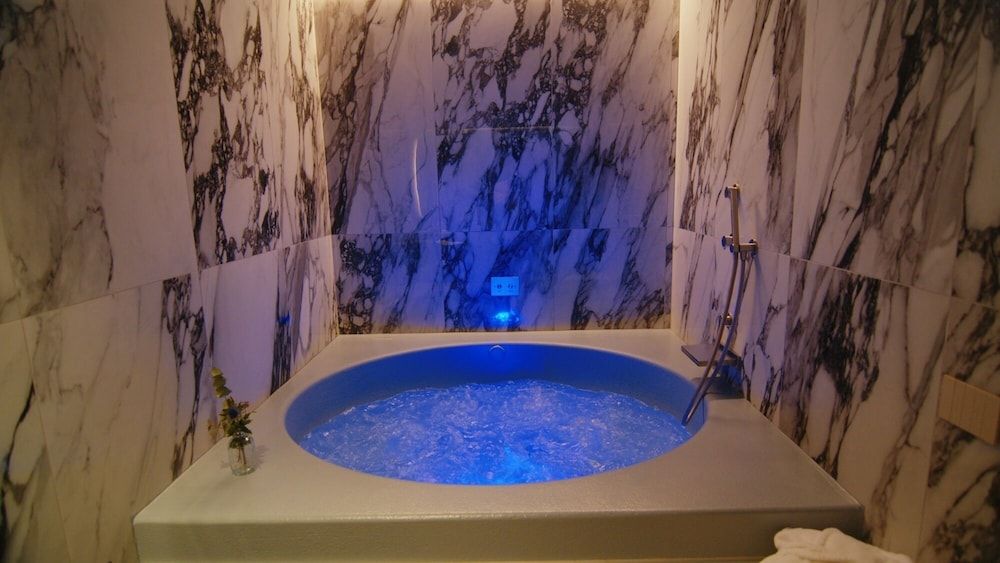 MEALBA HOTEL Suite & Pool Junior Suite, 1 King Bed with Sofa bed 18