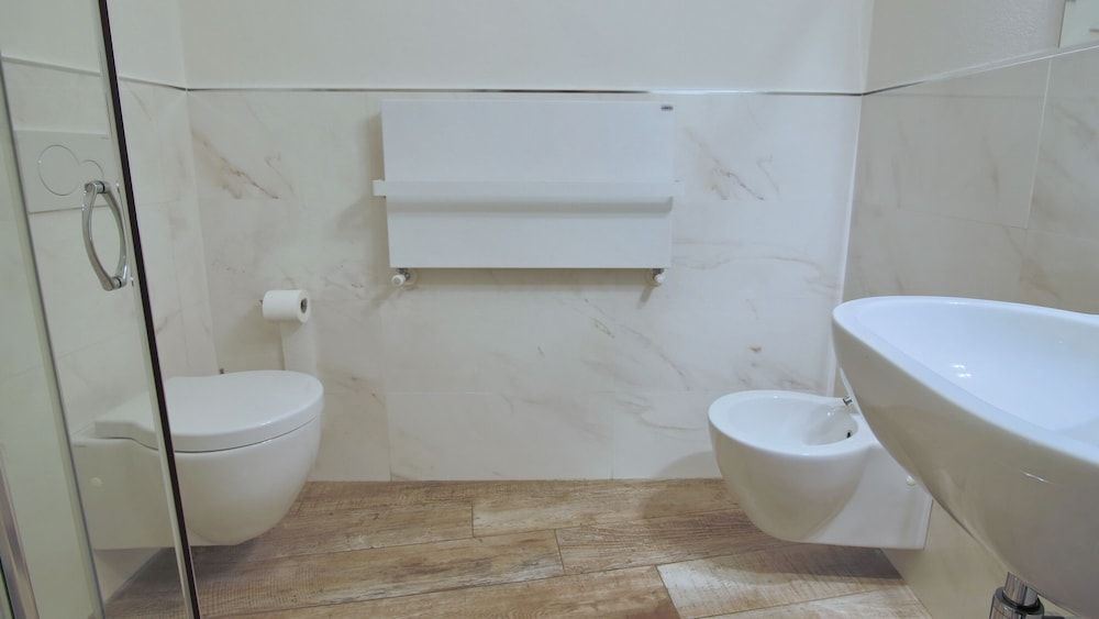 Affittacamere Brenna Family Apartment 24