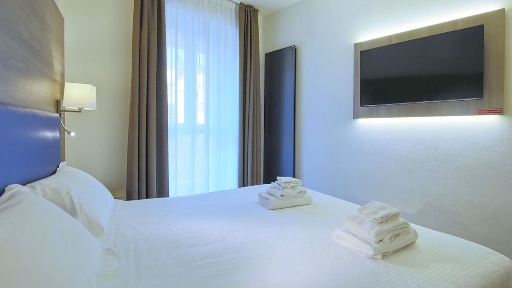 Affittacamere Brenna Family Apartment 15