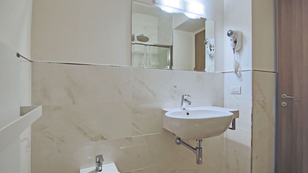 Affittacamere Brenna Family Apartment 23