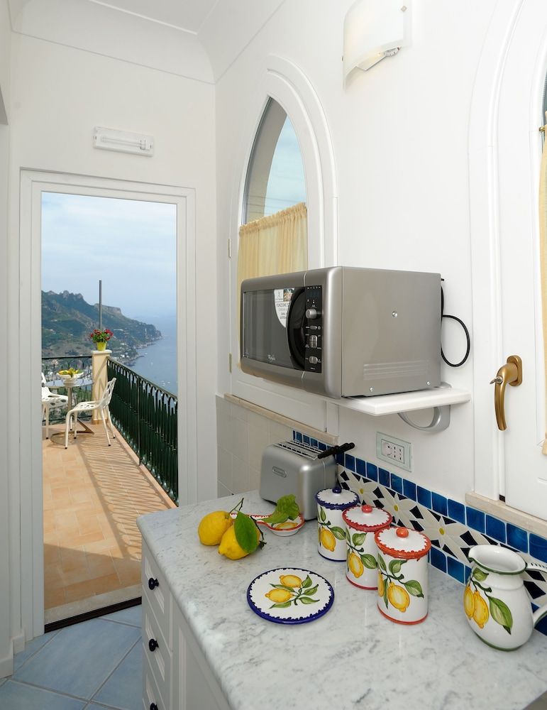 La Dolce Vita Ravello Deluxe Studio, Balcony, Sea View 5