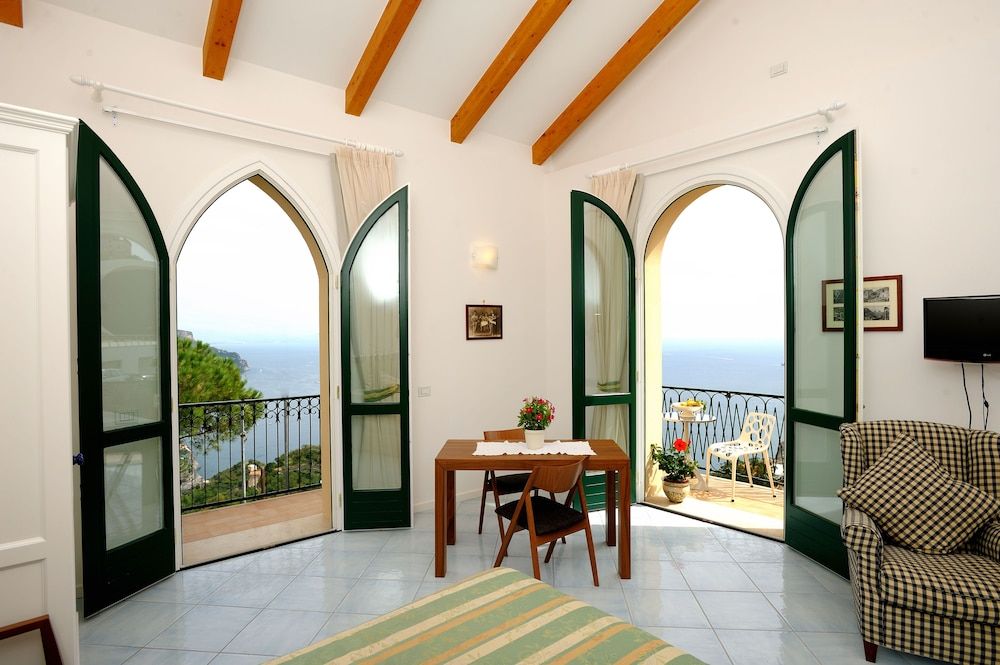La Dolce Vita Ravello Deluxe Studio, Balcony, Sea View 9